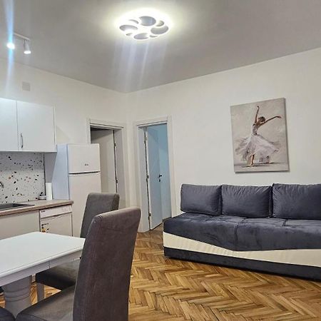 Dika Apartment Бар Экстерьер фото