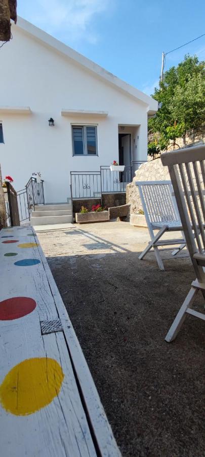 Dika Apartment Бар Экстерьер фото